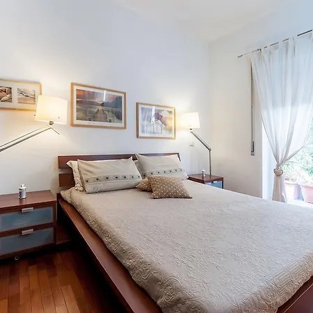 Roman Holidays - Flat Close To St Peter